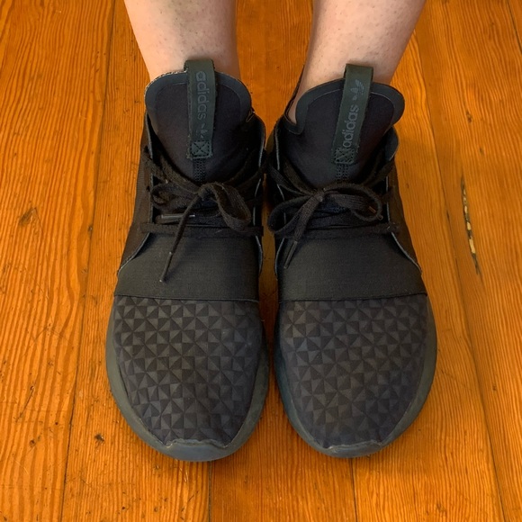 adidas tubular defiant black